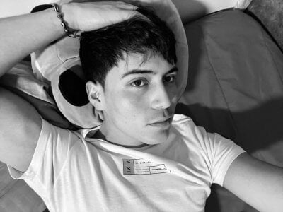 JohanesT21 Male Cockrating Free Webcam Sex
