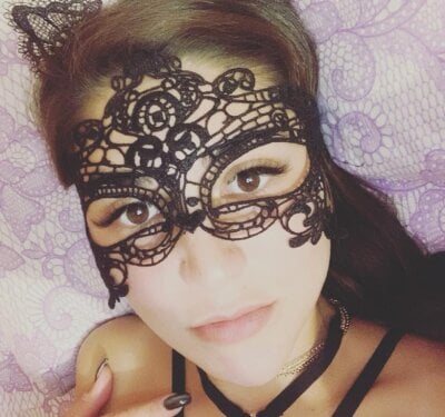 BeautyAnnaX Female White Live Webcam Striptease