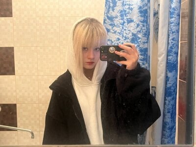 Evachat - new blondes