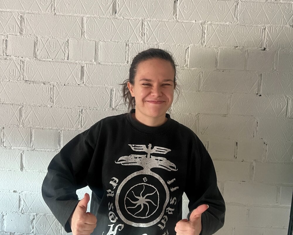 stripchat leotaglaza webcam profile pic via watchgirlcam.com