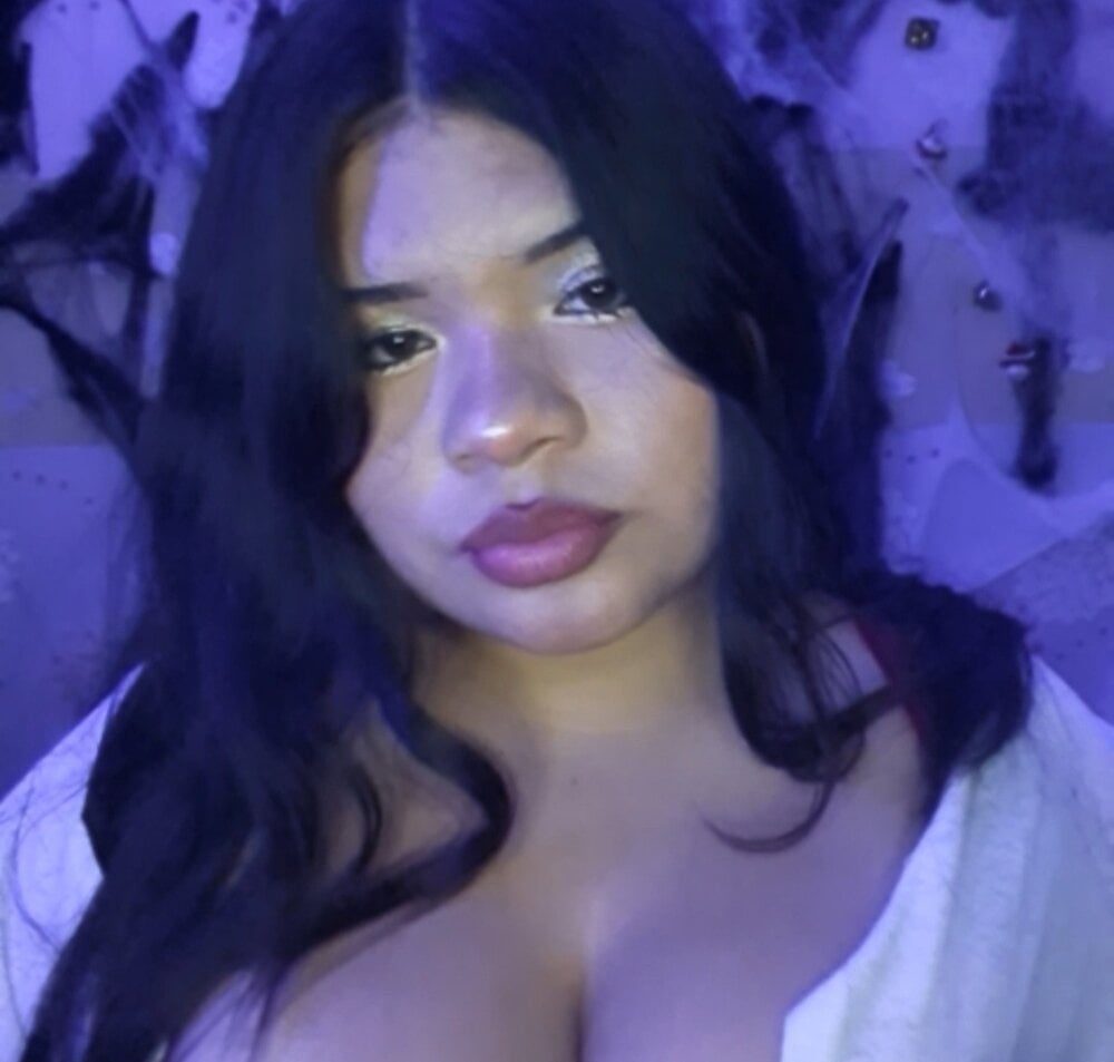 stripchat cannella_0 webcam profile pic via bestlivesexchat.com