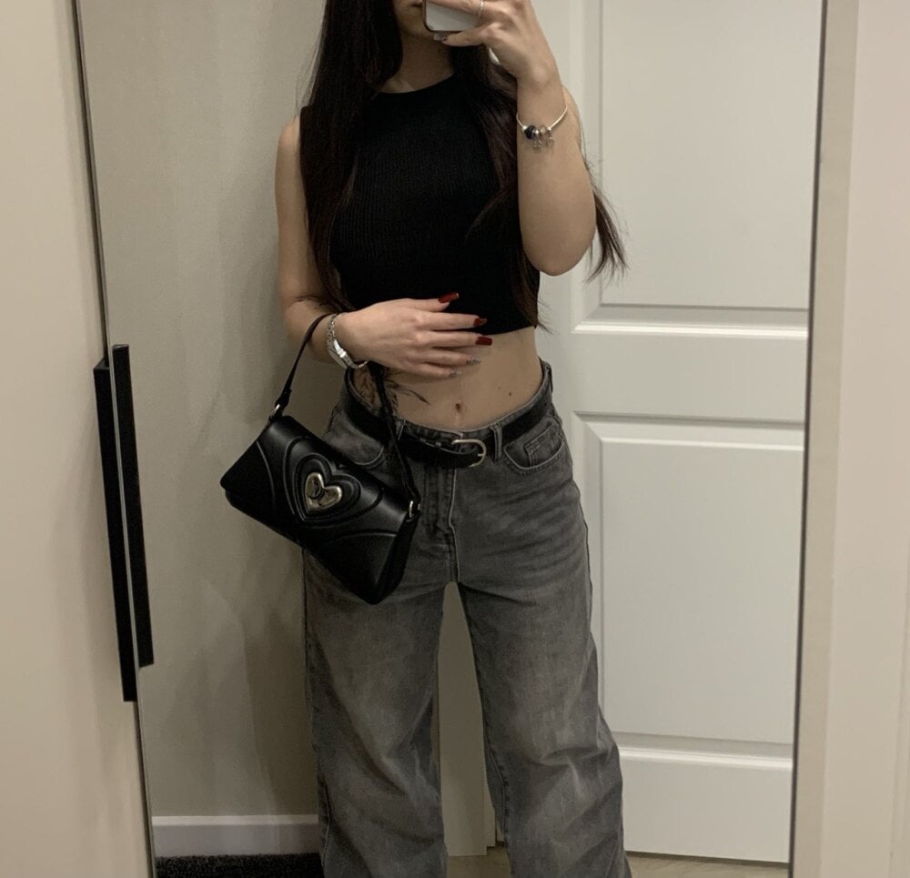 AliceWowBody profile
