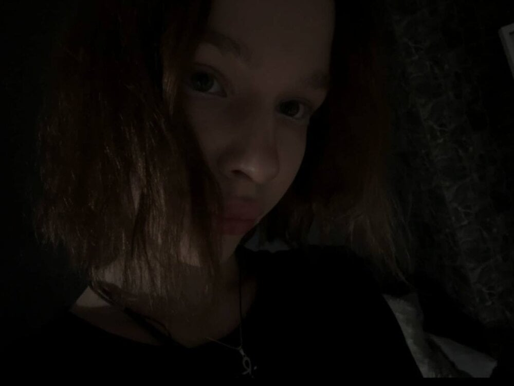 softyuno webcam livesex profile in small-town-usa cams