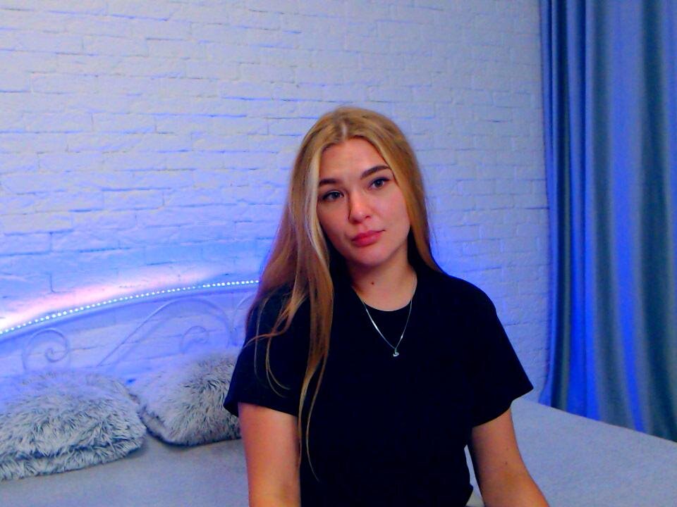 _Molly____ Cam Model Profile | Stripchat