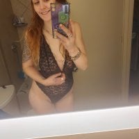 Bri_Elliston's Offline Chat Room