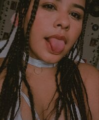 moanaa_sing1's Offline Chat Room