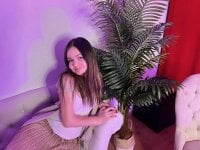 Evelina_Wilds' Offline Chat Room