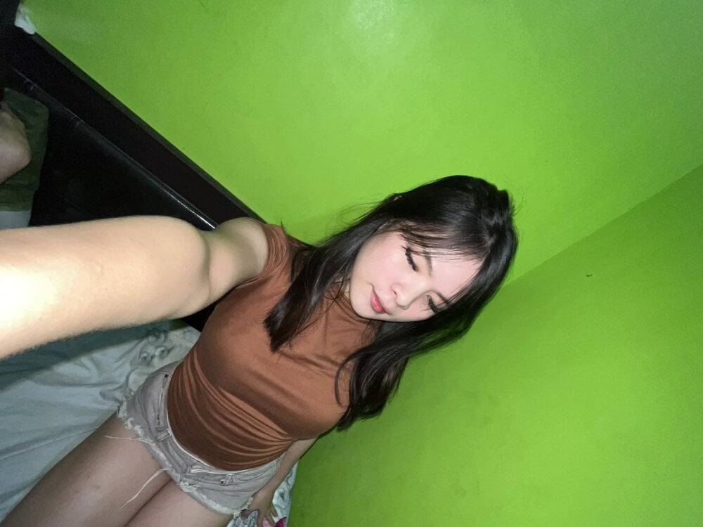 Youngasiants4u profile