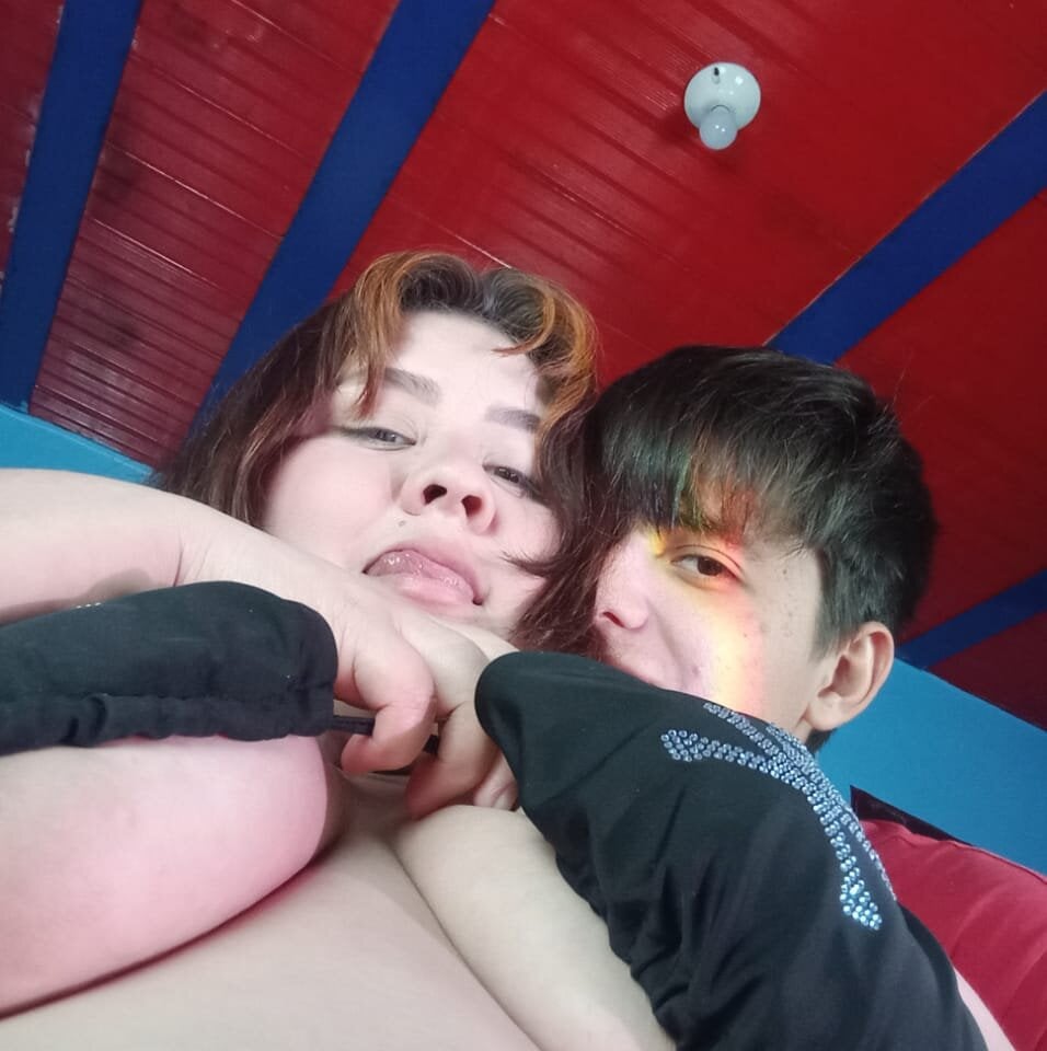 Danilo_And_Nyaa's Offline XXX Chat