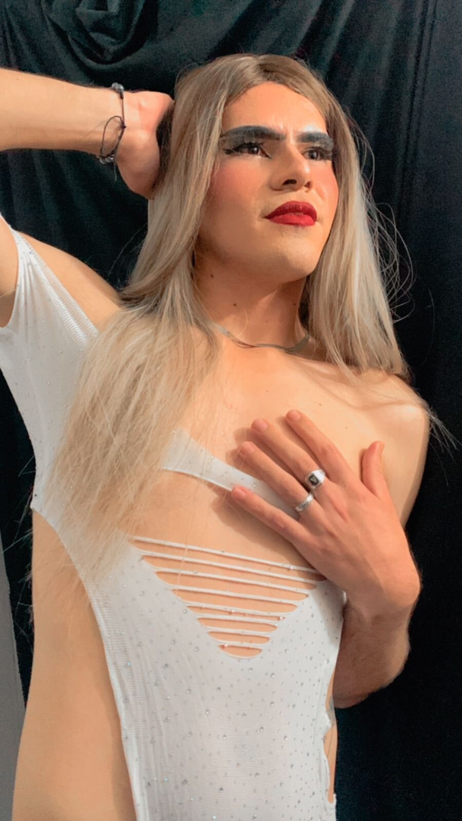 EllieMiranda01