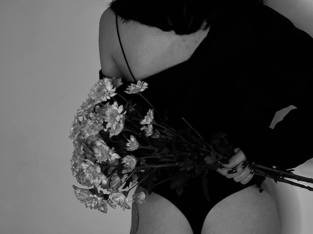 vanslly live cam model at StripChat