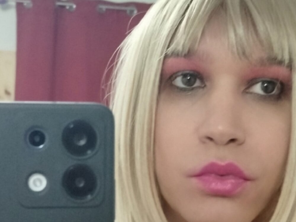 Live sex webcam photo for JulietteMaitresse #292416713