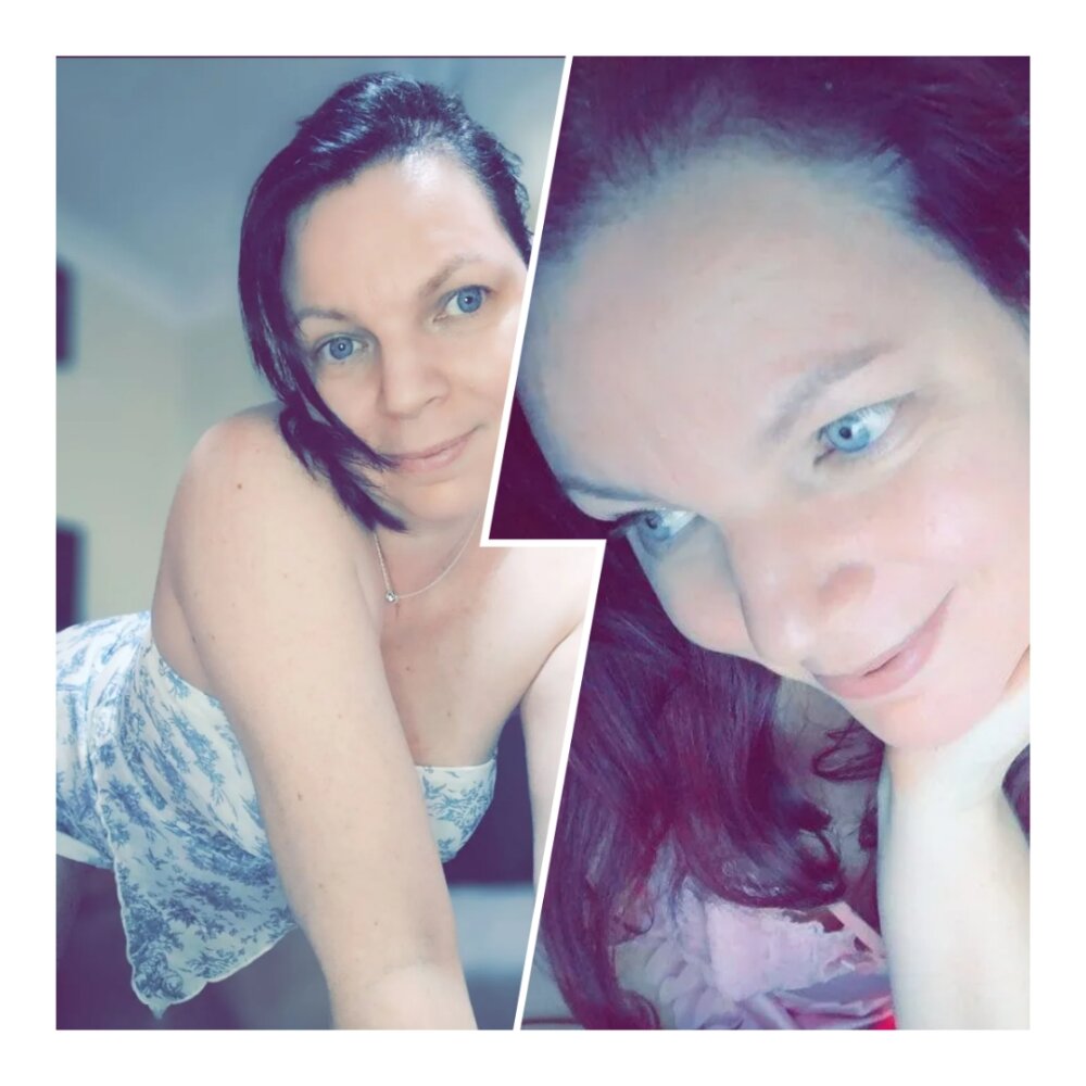 Honey_Suckles 🥛 live webcam
