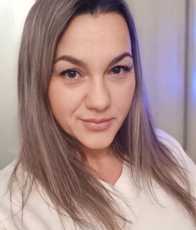 Ant0nina - handjob