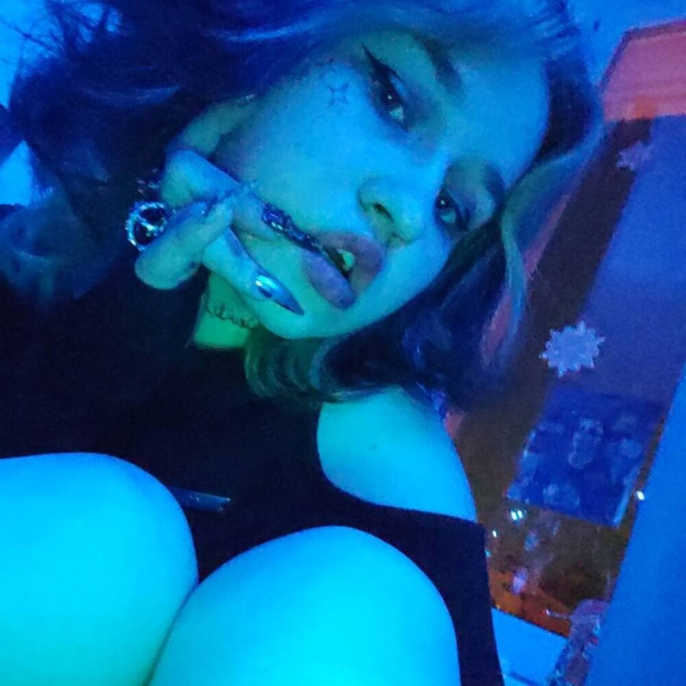 Live sex webcam photo for Julia_Garner #288690941