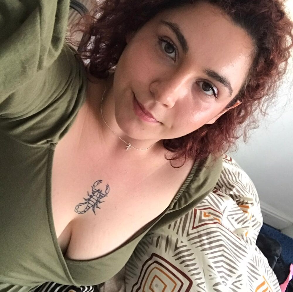 bestlivesexchat.com sandracurly livesex profile in from-the-fairy-tail cams