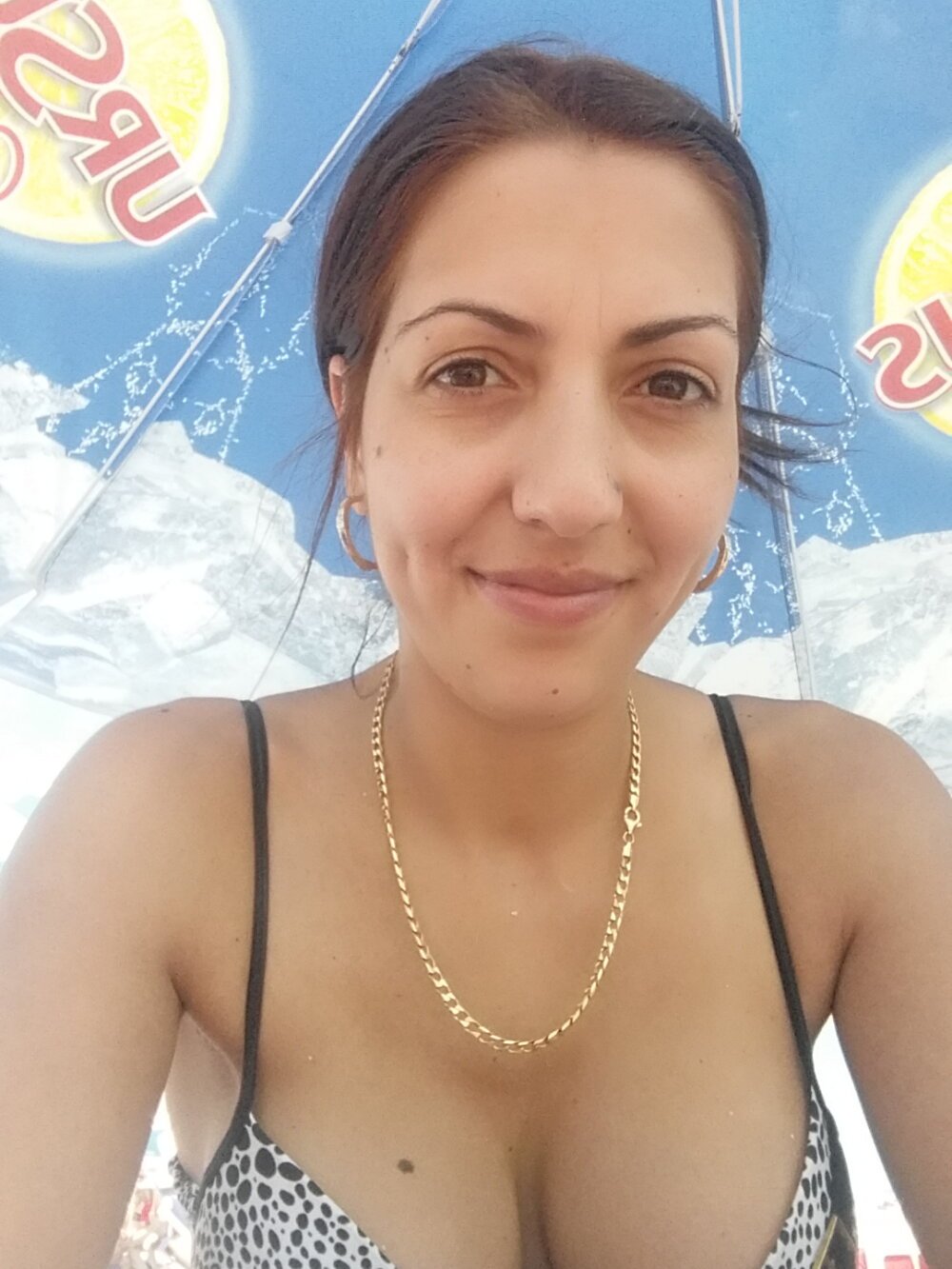 Yasmine4u profile