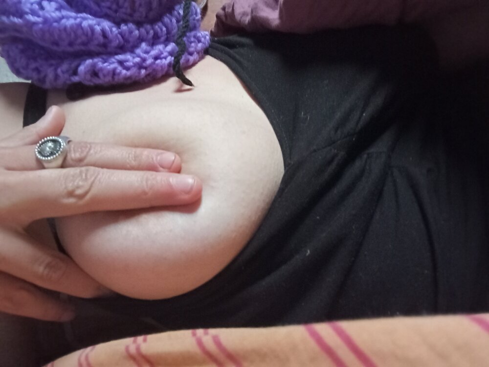 Live sex webcam photo for minervaxxxxx #289900828