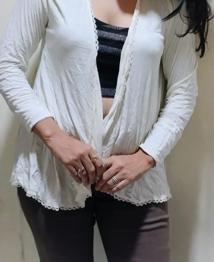 Hotty-Muskan profile
