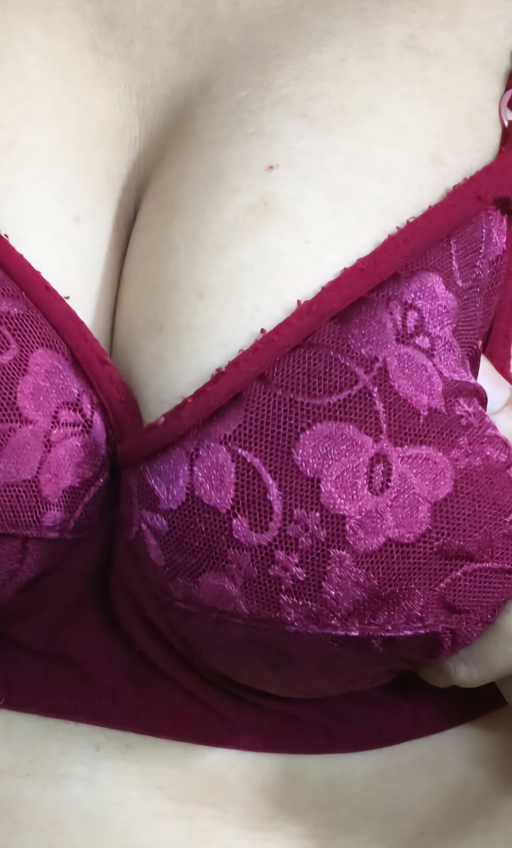 Divya_Bhabhi's most recent online preview