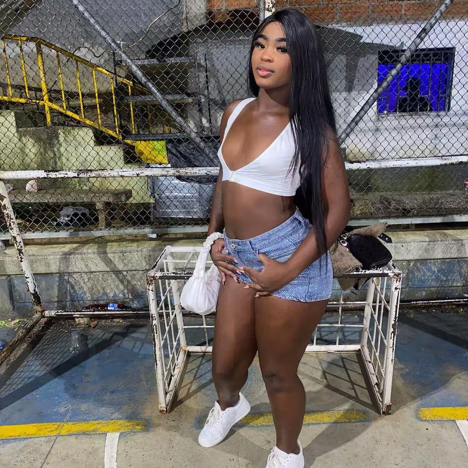 sexcams-joy.com hannafoxx2 livesex profile in latino cams