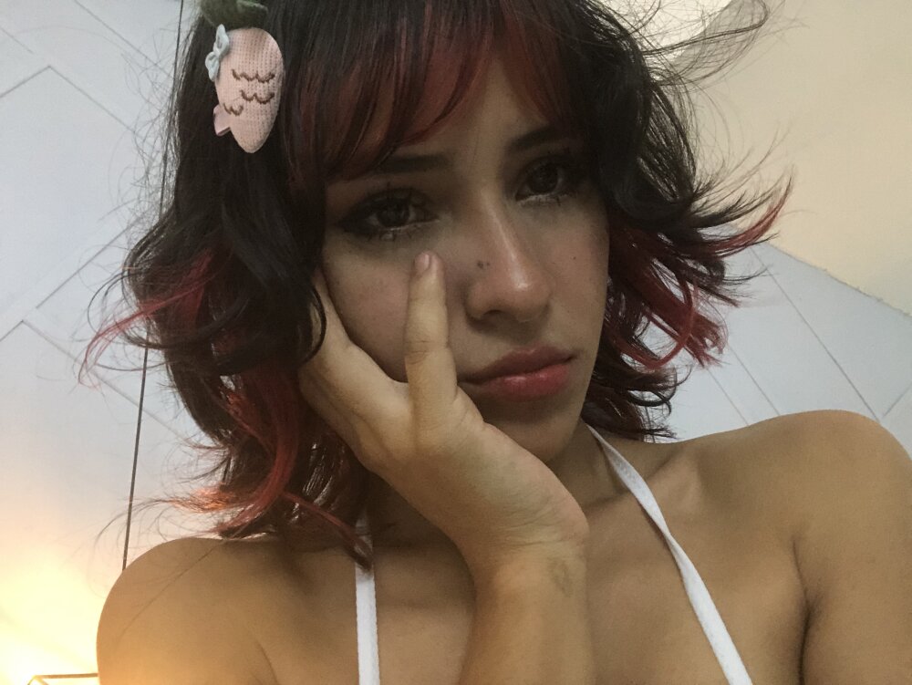 sexcams-joy.com mikasauwu livesex profile in asia cams
