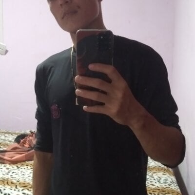 lukastro from stripchat