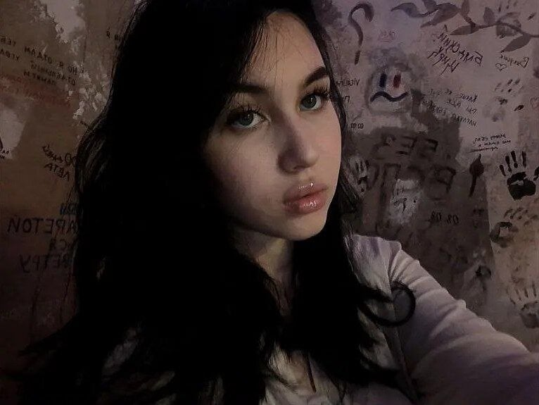 a_ngelvera from stripchat