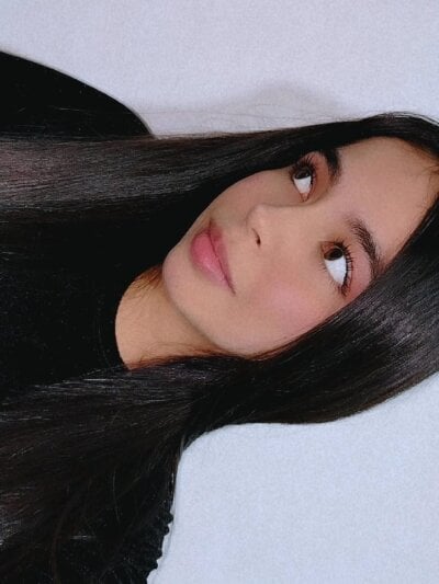 roouuse Live Cam on StripChat and RICams