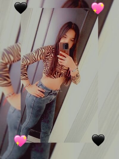 jazmin_07 from stripchat