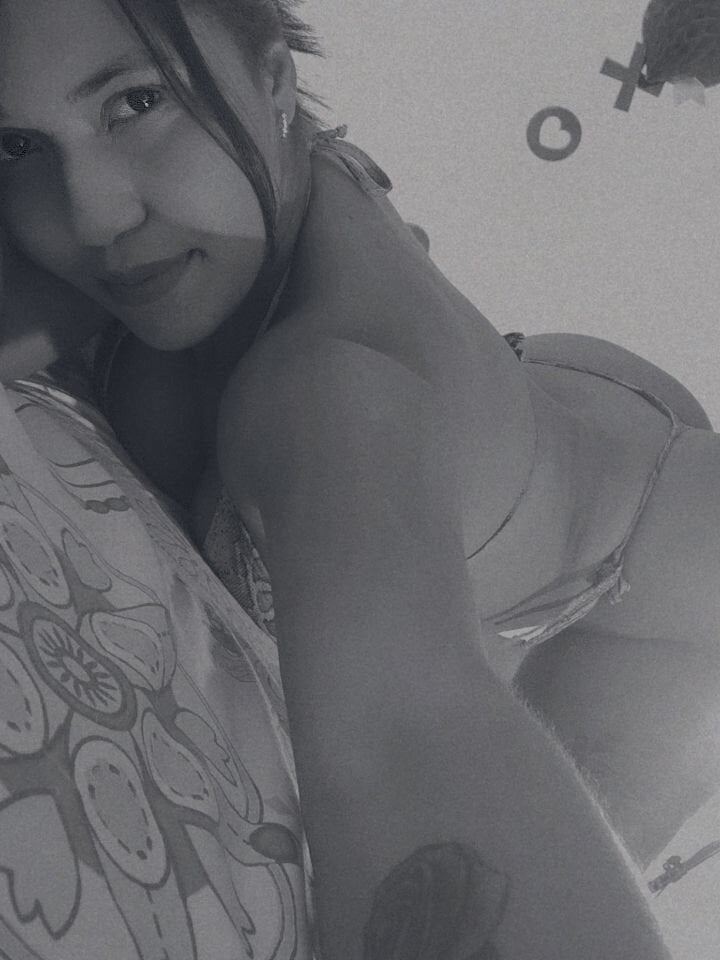 sweet_temptation89's Offline XXX Chat