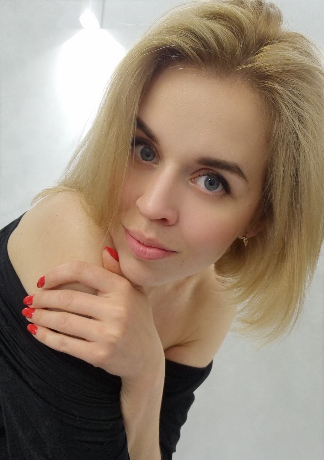 AleXXXaKiss