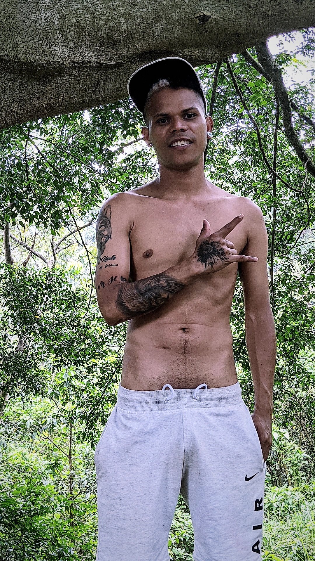 tom_hot03