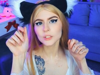 Emily__Mooree - Stripchat Teen Lovense Blowjob Girl 