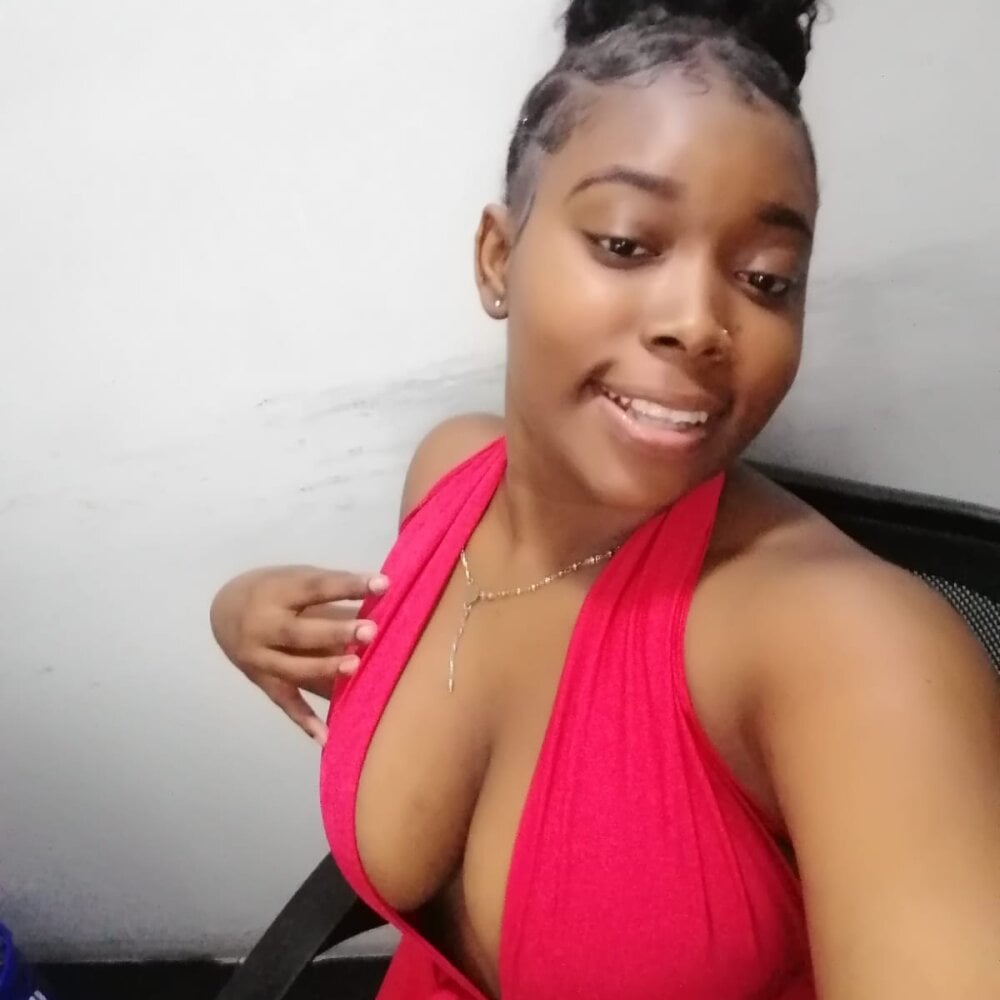 Watch  athenea_mils live on StripChat