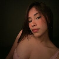 salavictoria's Offline Chat Room