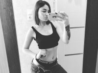 amy_may's Offline XXX Chat