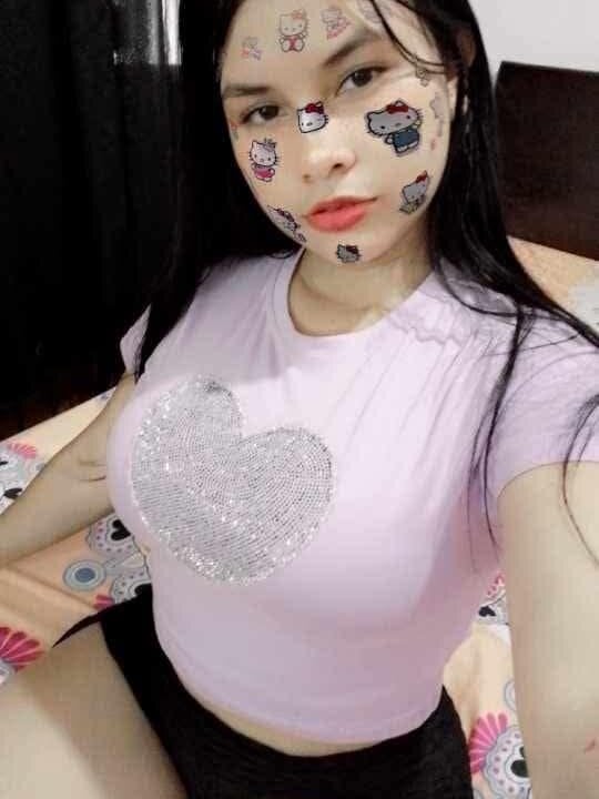 cam-performer.com kitty_squirt29 livesex profile in large cams