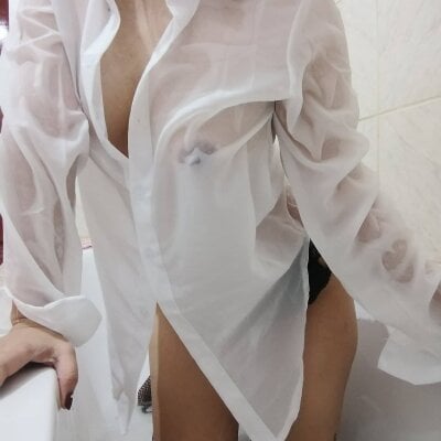 pornos.live --LEXI-- livesex profile in black cams