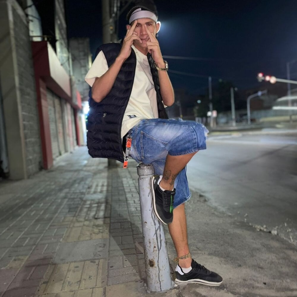 Офлайн-чат XXX GOD_JOL