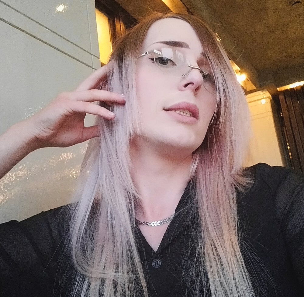 Selena_Murphy's Offline XXX Chat