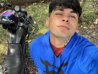 tyler_milles from stripchat