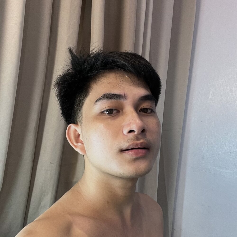 sweetbigcockboy from stripchat