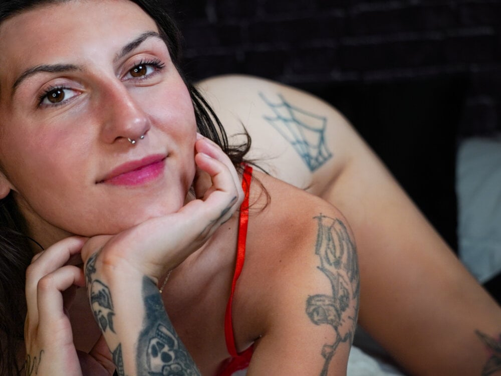 erika_rose profile