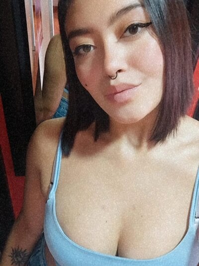 adult live sex cam Amara Colin