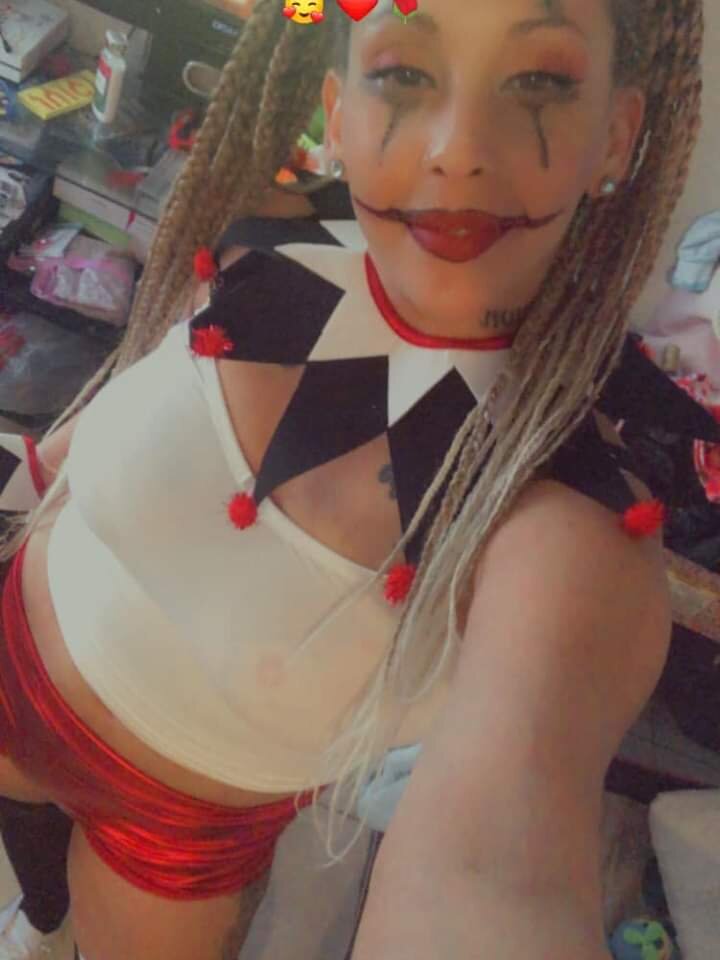 Live sex webcam photo for peechesandcreem #290076381