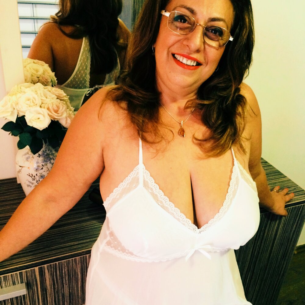 Live sex webcam photo for Anais15 #290308994