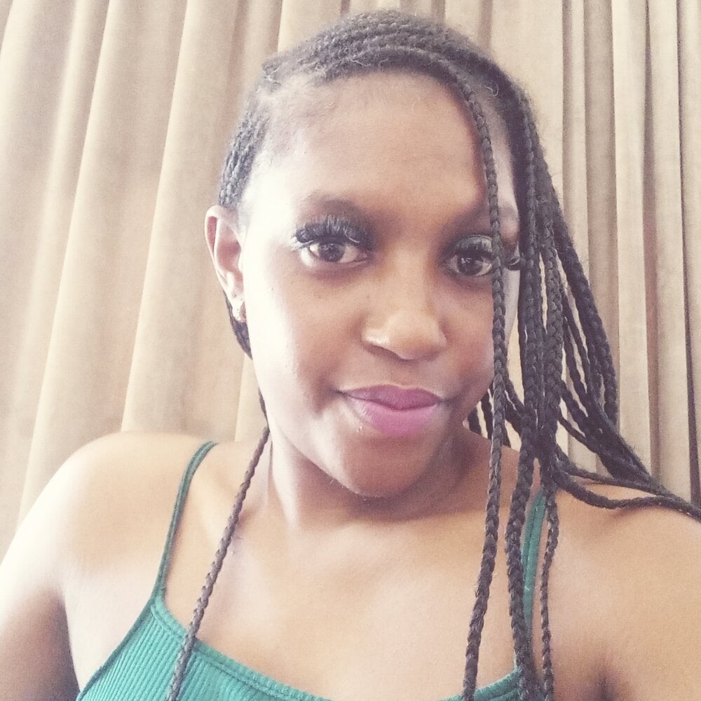 Live sex webcam photo for clemensia95 #290054878