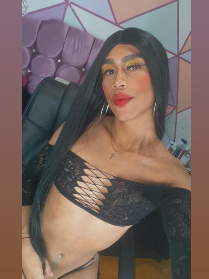 Live sex webcam photo for maddyperez20 #289953521