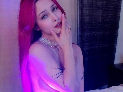 E______mma - Stripchat Teen Lovense Cam2cam Girl 